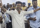 టీవీకే విజయ్ ని చూసి...బాబు రేవంత్ కి ఇబ్బందేనా ? 